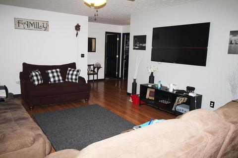 107 Baker Dr, Stanton, KY 40380 photo 9