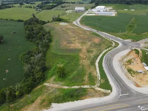 2009 Coin Rd, Somerset, KY 42503