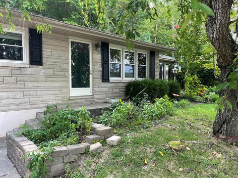 735 Vernon Cir, Morehead, KY 40351 photo 2