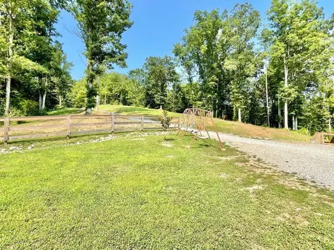 75 Morrow Ln, Stearns, KY 42647 photo 6