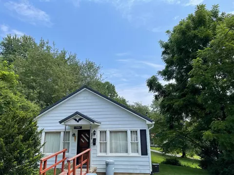 1409 Madison St, Corbin, KY 40701 photo 1