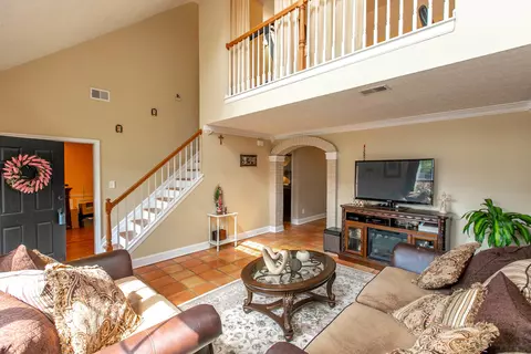 105 Oconner Ct, Georgetown, KY 40324 photo 5
