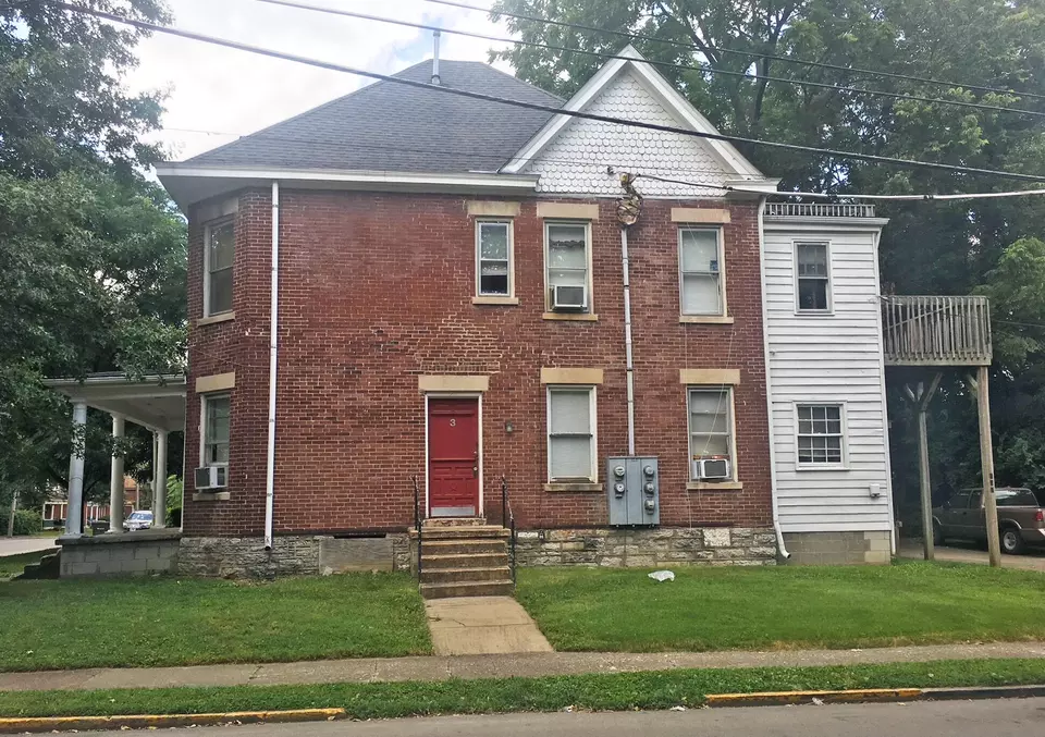  325 E Maxwell St, Lexington, KY 40508 photo 2