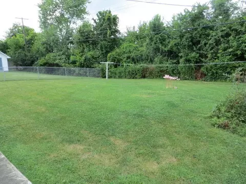 232 Ashland Dr, Frankfort, KY 40601 photo 5