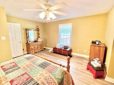 94 Walnut Dr, Bronston, KY 42518 photo 14
