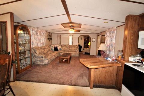 368 Perkins Dr, Burnside, KY 42519 photo 9