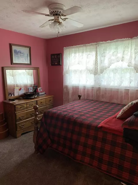 218 Lyons Ave, Perryville, KY 40468 photo 17