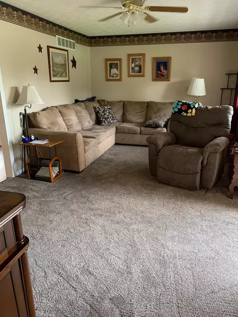 218 Lyons Ave, Perryville, KY 40468 photo 4