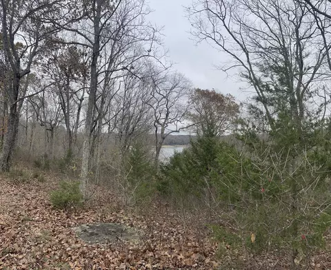 57 Cumberland Shrs, Monticello, KY 42633