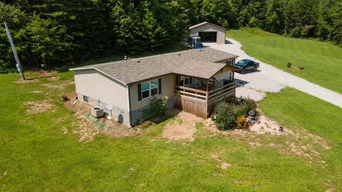774 Midnight Stable Rd, Manchester, KY 40962 photo 2