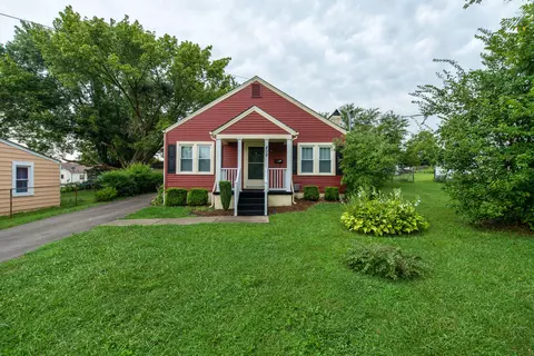 409 E Washington St, Winchester, KY 40391 photo 2
