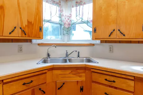 348 E Walnut St, Danville, KY 40422 photo 12