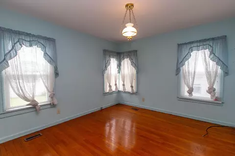 348 E Walnut St, Danville, KY 40422 photo 16