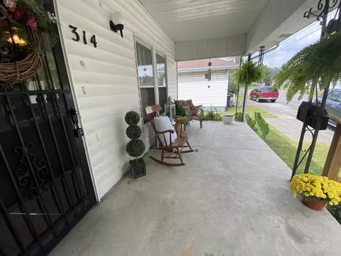 314 S 23rd St, Middlesboro, KY 40965 photo 5