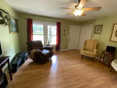 115 Pine Tree Ln, Morehead, KY 40351 photo 4