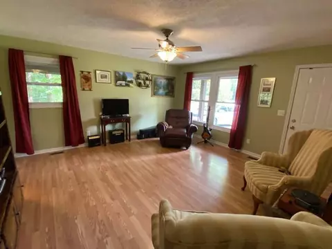115 Pine Tree Ln, Morehead, KY 40351 photo 3