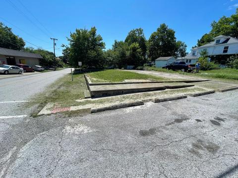 3292 N Middletown Rd, Paris, KY 40361