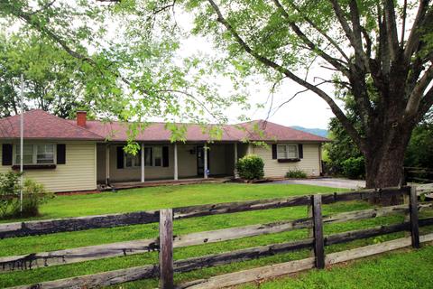 1404 E College Ave, Stanton, KY 40380 photo 2