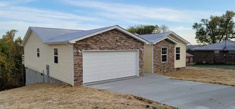 395 Fairview St, Corbin, KY 40701 photo 3
