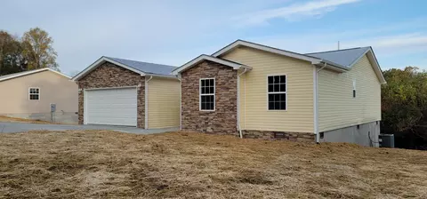 395 Fairview St, Corbin, KY 40701 photo 2