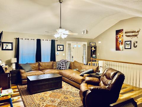 2030 Jd Cir, Berea, KY 40403 photo 2