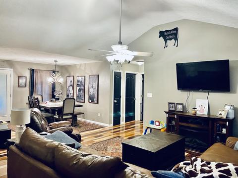 2030 Jd Cir, Berea, KY 40403 photo 5