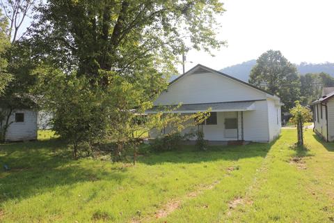 813 W First St, Morehead, KY 40351 photo 3