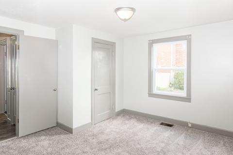 320 W Maple Ave, Lancaster, KY 40444 photo 12