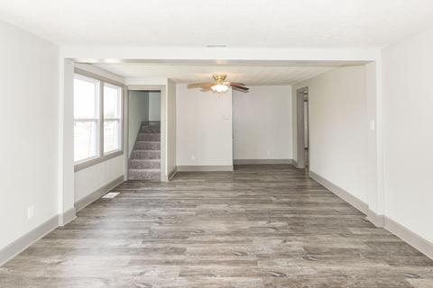 320 W Maple Ave, Lancaster, KY 40444 photo 4