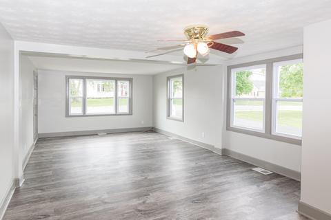 320 W Maple Ave, Lancaster, KY 40444 photo 5