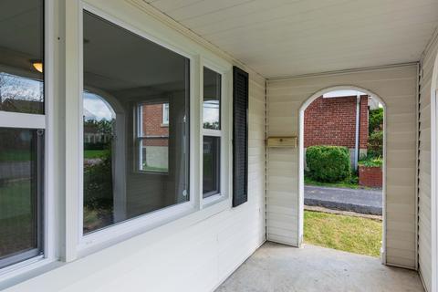 320 W Maple Ave, Lancaster, KY 40444 photo 33