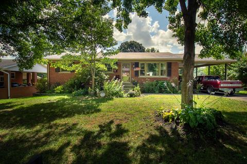 615 Summit Dr, Paris, KY 40361 photo 2