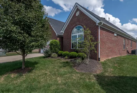 102 Julia Cir, Georgetown, KY 40324 photo 2