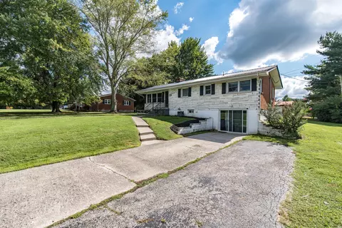 1075 Maple St, Stanton, KY 40380 photo 5