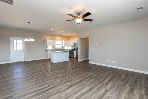 263 Whitney Dr, Lancaster, KY 40444 photo 3
