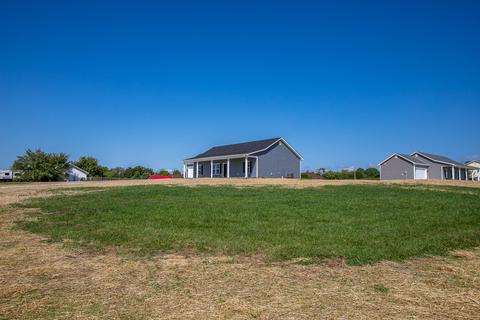 263 Whitney Dr, Lancaster, KY 40444 photo 2