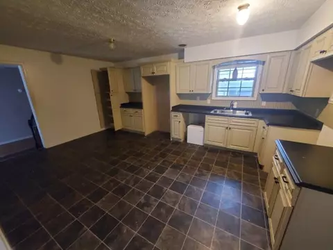 801 Hancock Ave, Corbin, KY 40701 photo 10
