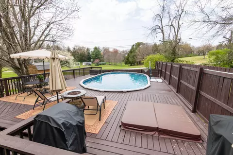 208 Terri Ave, Berea, KY 40403 photo 6