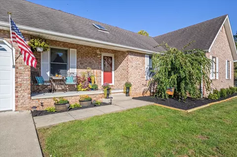 308 Sherwood Dr, Grayson, KY 41143 photo 2