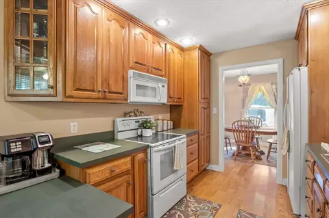 308 Sherwood Dr, Grayson, KY 41143 photo 8