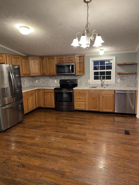 89 Halcomb, Paint Lick, KY 40461 photo 2