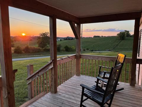 89 Halcomb, Paint Lick, KY 40461 photo 1