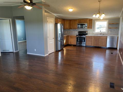 89 Halcomb, Paint Lick, KY 40461 photo 6