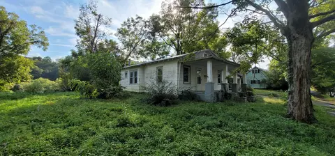 415 S 3rd St, Williamsburg, KY 40769 photo 2