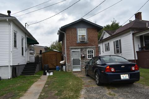 302 Exeter Ave, Middlesboro, KY 40965 photo 8