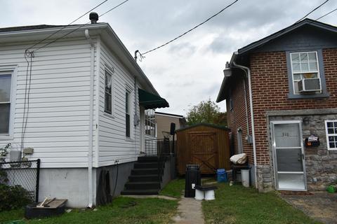 302 Exeter Ave, Middlesboro, KY 40965 photo 13