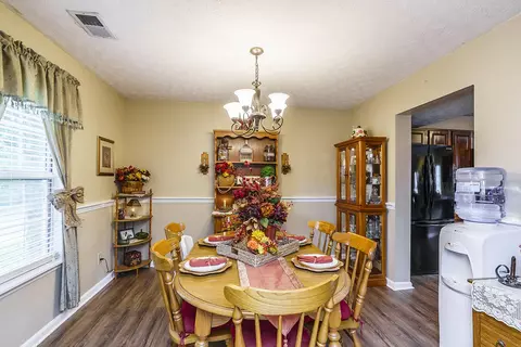 3952 Hillside Dr, Lexington, KY 40514 photo 6