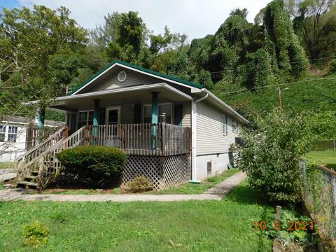 43 Redbud Ct, Evarts, KY 40828 photo 3