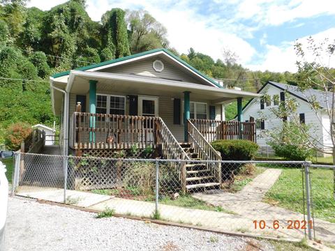 43 Redbud Ct, Evarts, KY 40828 photo 2