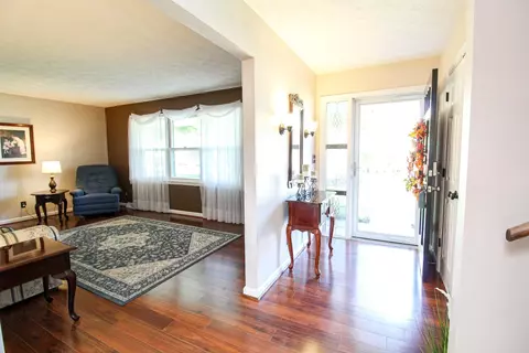 187 Juniper Dr, Versailles, KY 40383 photo 4